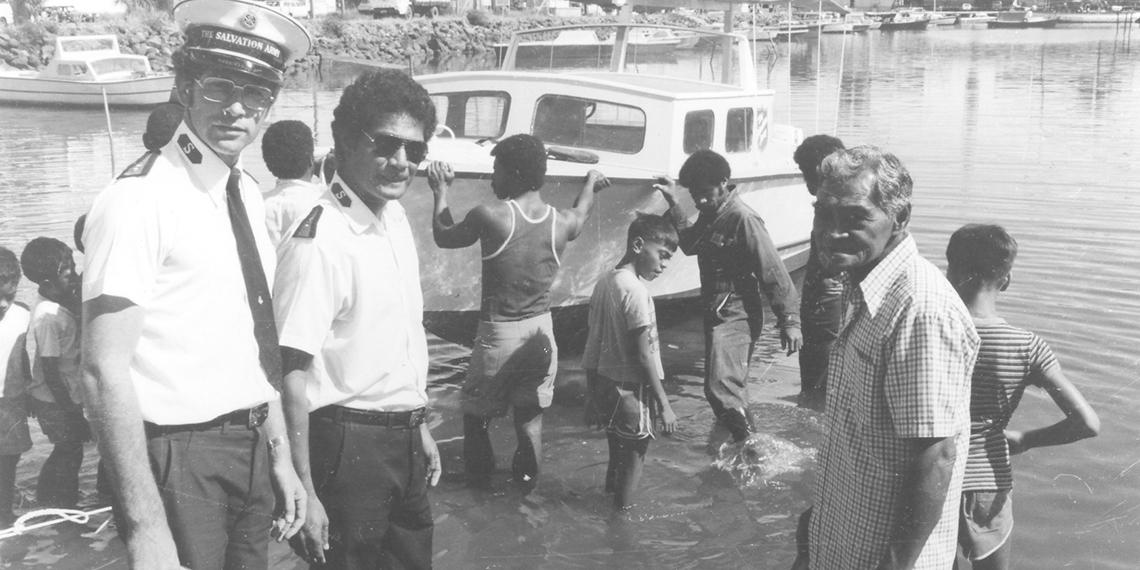 Fiji, David Major & Tarfare Inia with boat